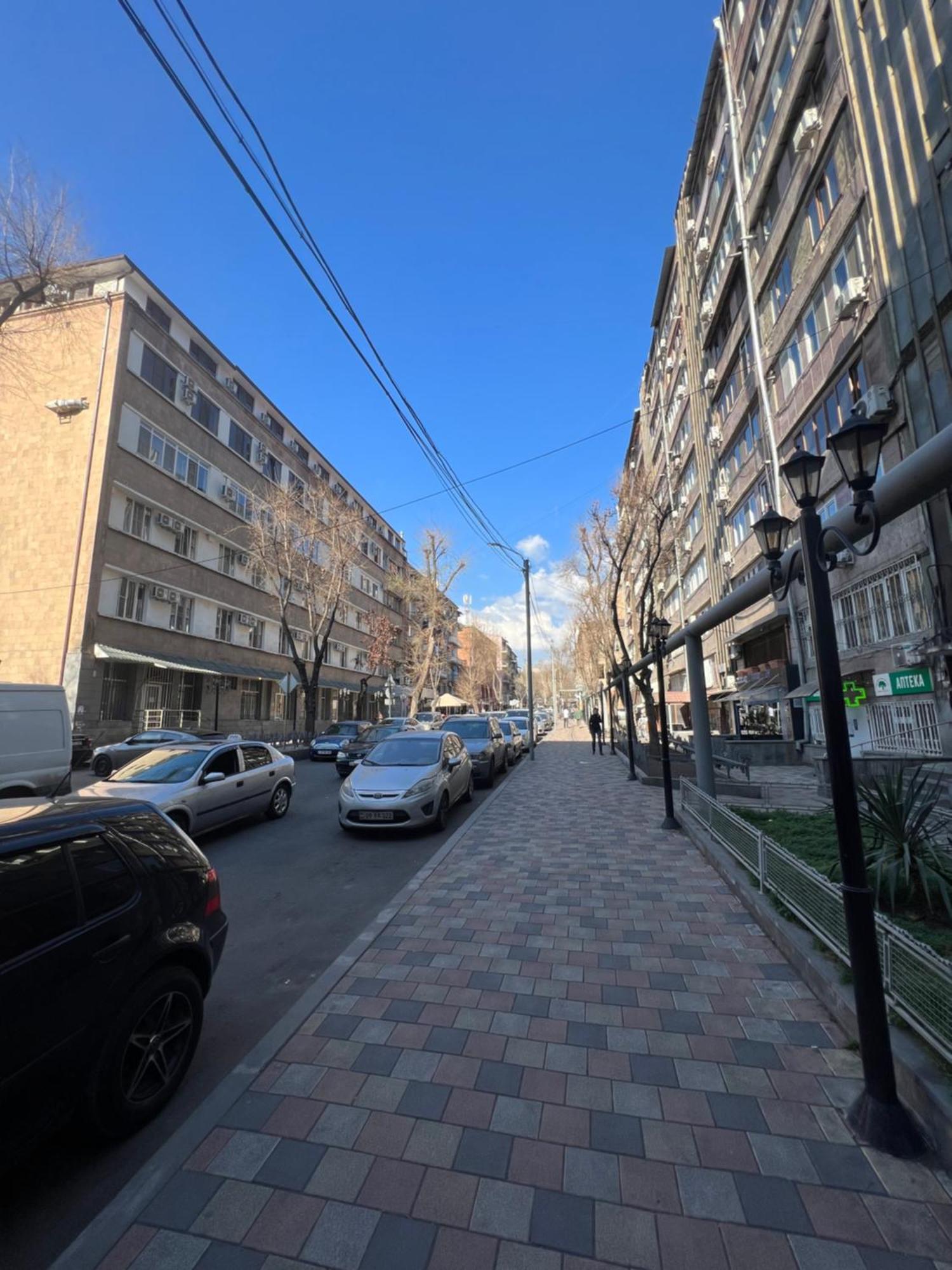 Hotel Pushkiin Erivan Exterior foto
